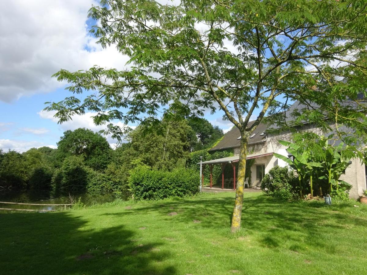 La Ferme De L'Isle Et Sa Roulotte Bed & Breakfast Avaray ภายนอก รูปภาพ